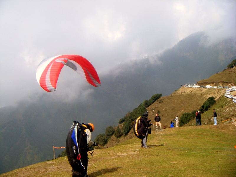 Paragliding in Bir Billing ,Kangra India